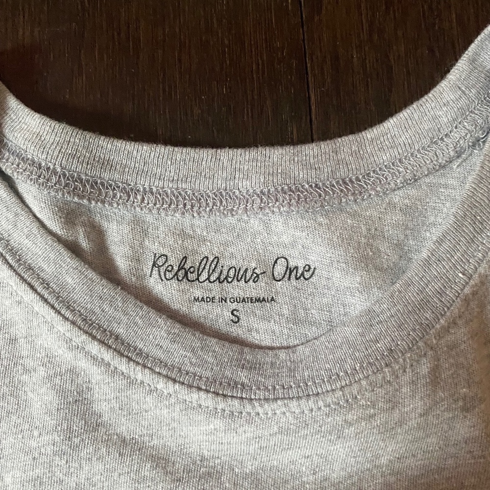 🎉Rebellious One Women’s Athletic Workout Muscle Tee Tank Size Small - Picture 2 of 3